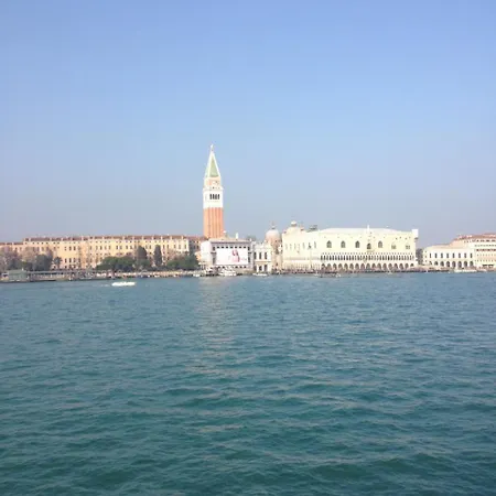 Al Cinema Italia Venetië