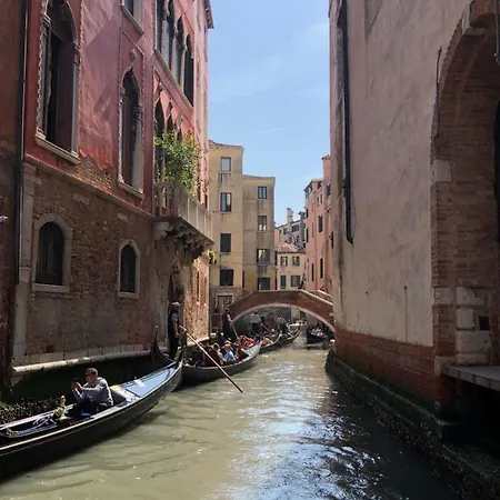 Al Cinema Italia Venetië