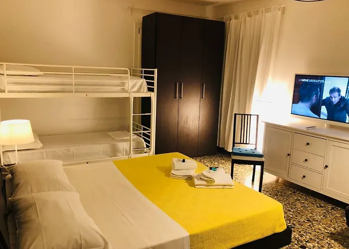 Casa de hóspedes Al Cinema Italia 3*